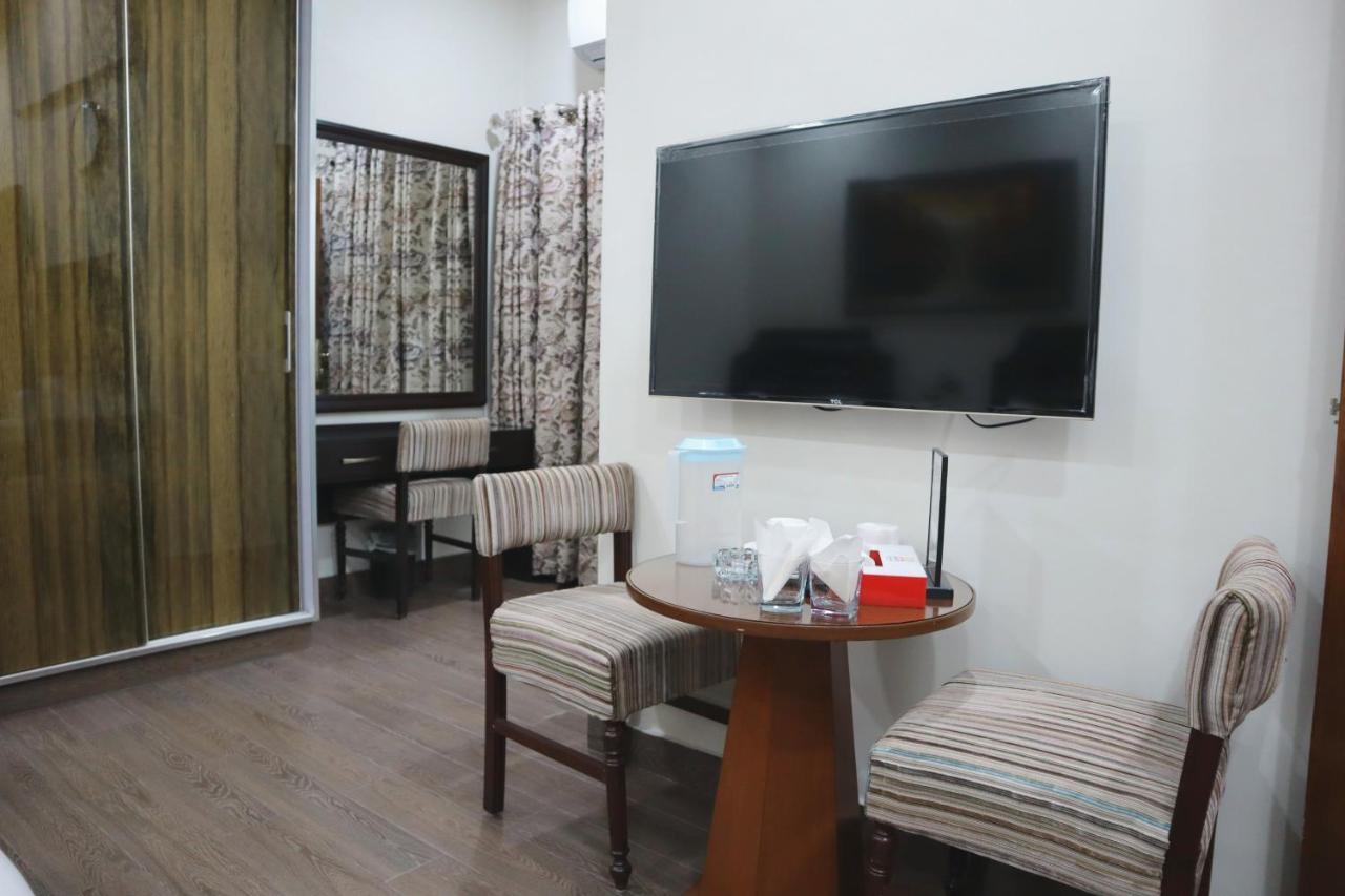 Hayyat Luxury Hotel Suites Lahor Dış mekan fotoğraf