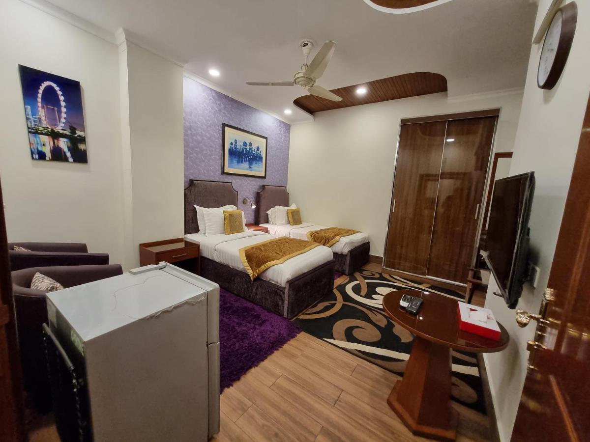 Hayyat Luxury Hotel Suites Lahor Dış mekan fotoğraf