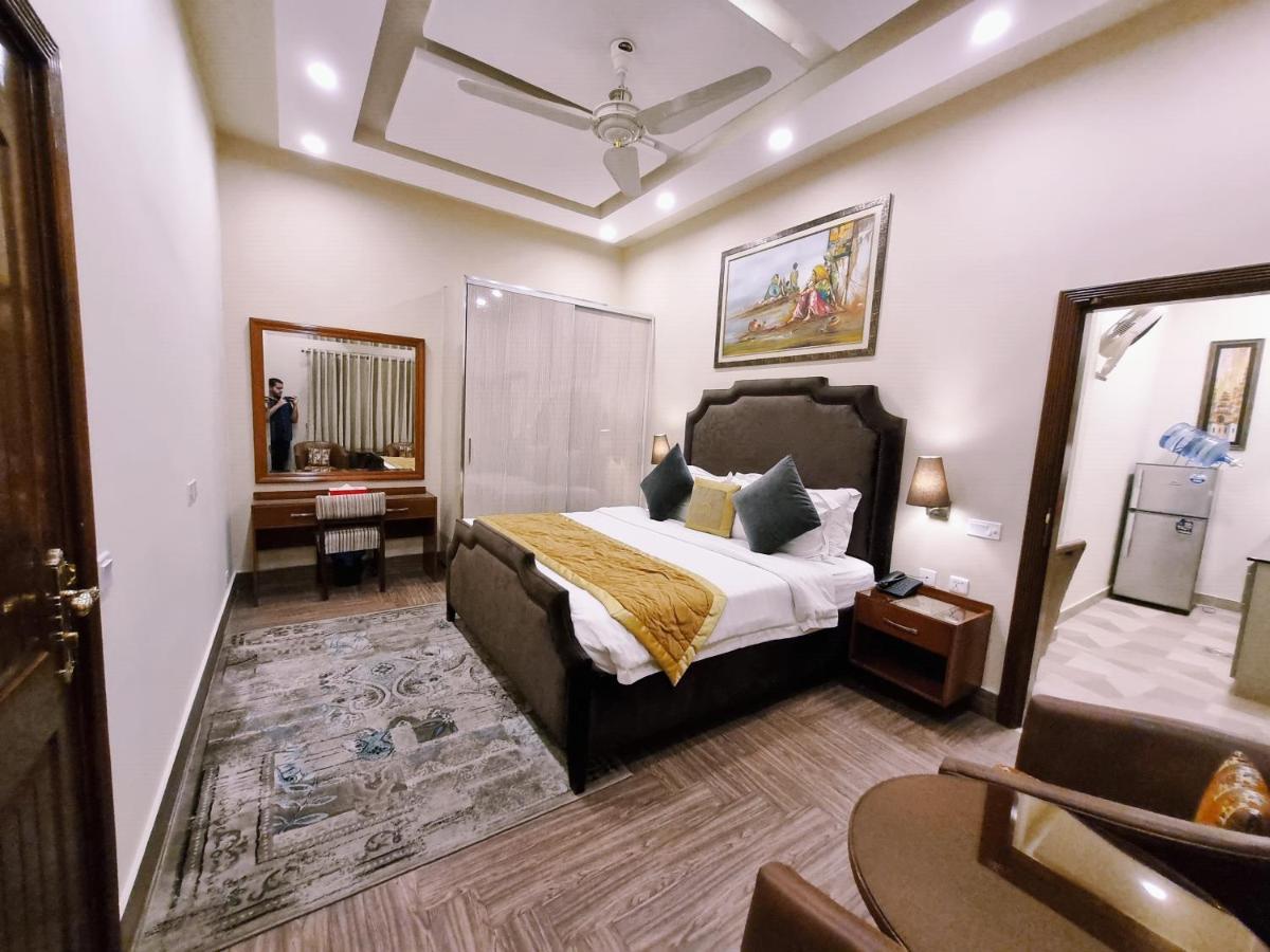 Hayyat Luxury Hotel Suites Lahor Dış mekan fotoğraf