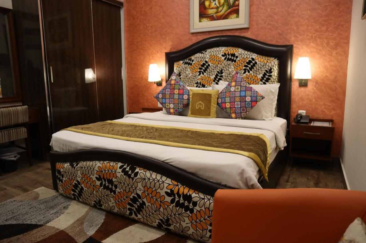 Hayyat Luxury Hotel Suites Lahor Dış mekan fotoğraf