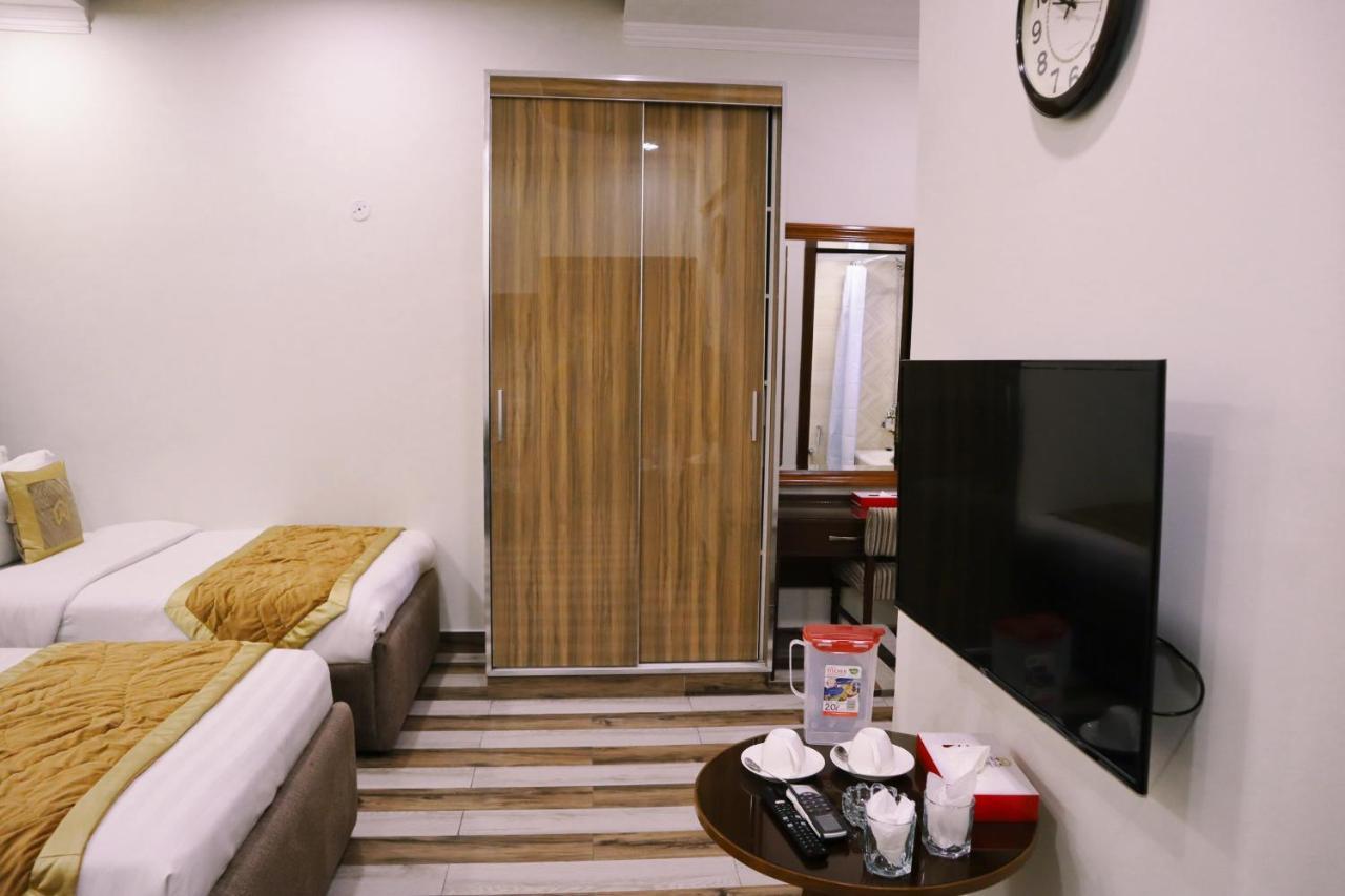 Hayyat Luxury Hotel Suites Lahor Dış mekan fotoğraf