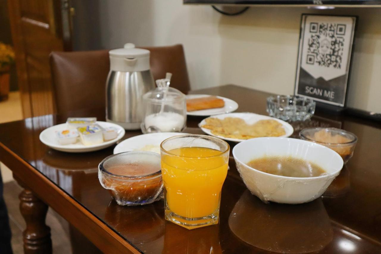 Hayyat Luxury Hotel Suites Lahor Dış mekan fotoğraf