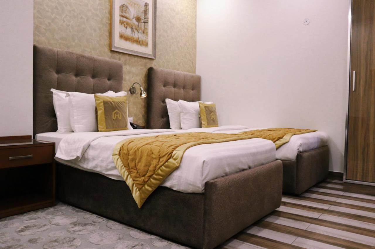Hayyat Luxury Hotel Suites Lahor Dış mekan fotoğraf